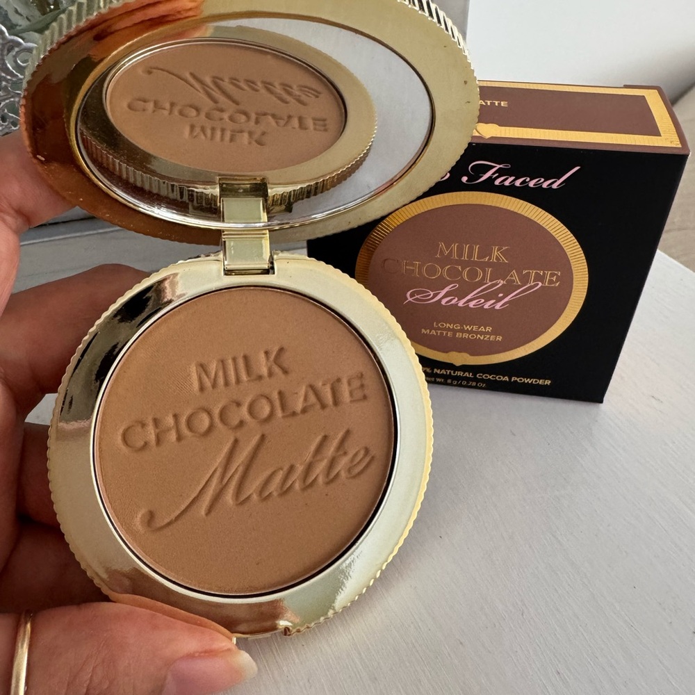 Too Faced Milk Chocolate Matte Bronzer - Warm Tan Brown